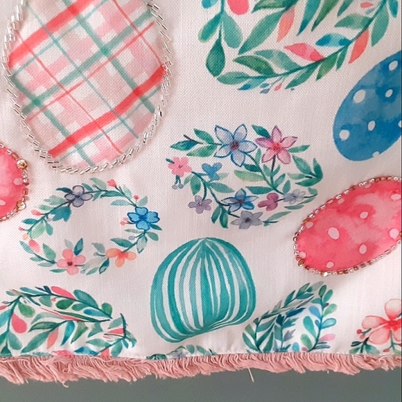Rachel Zoe Beaded Easter Eggs Table Runner Centerpiece New - Picture 3 of 4